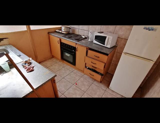 2 BEDROOM FLAT FOR SALE IN ELANDSHEUWEL